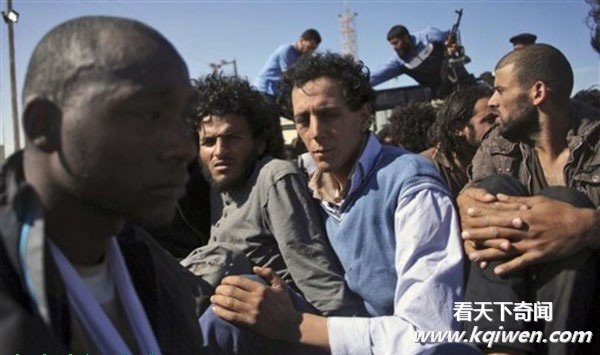 �����ƶ���������ķ��Ϊ׳�� ����ǰ�����侲(��ͼ)